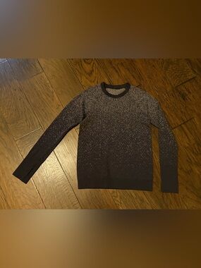 Lululemon Athletica Seamless Ombre Pullover Top Women Size 6 Black EUC